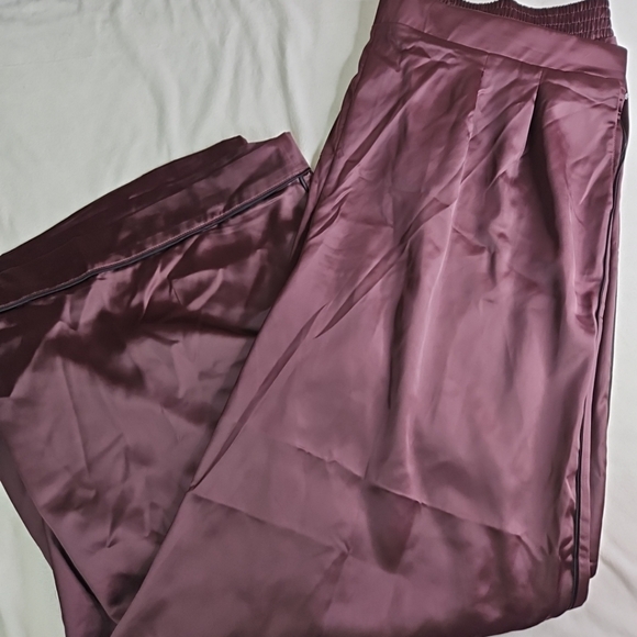 Torrid Black Wide Leg Satin High Rise Pant Size 3tall Pull On Pockets - Picture 2 of 12